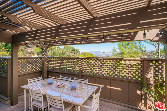 3 Bed Home for Sale in Sherman Oaks, California