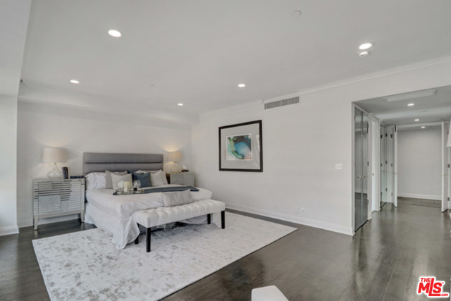 2 Bed Home for Sale in Los Angeles, California