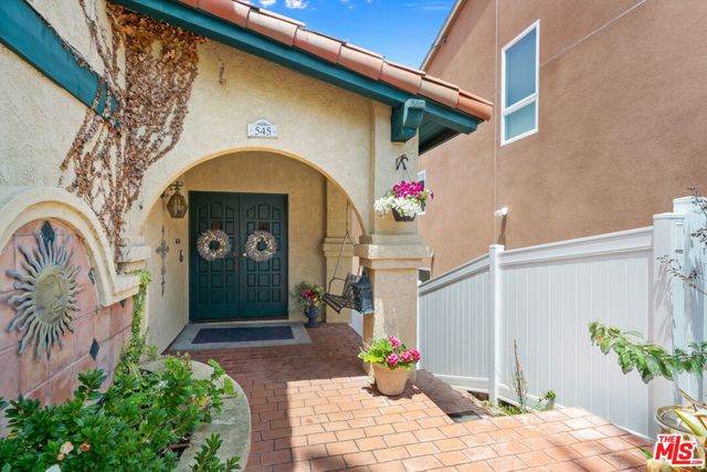 545 HELBERTA Avenue, Redondo Beach, California 90277, 4 Bedrooms Bedrooms, ,4 BathroomsBathrooms,Residential,Sold,HELBERTA,20593714