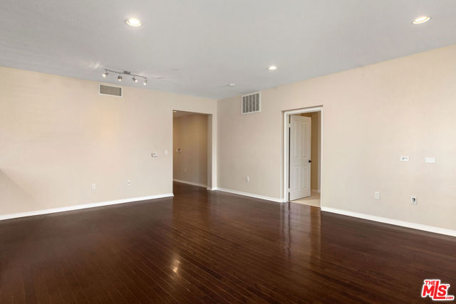 2 Bed Home for Sale in Playa Vista, California