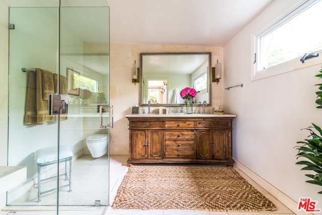 3 Bed Home for Sale in Venice, California