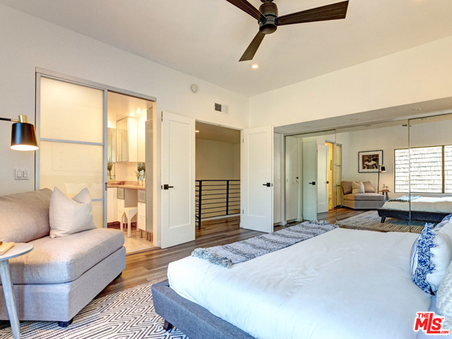 2 Bed Home for Sale in Venice, California