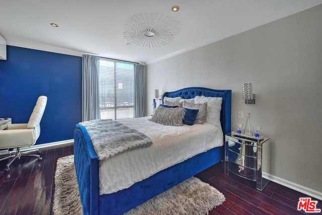 2 Bed Home for Sale in Los Angeles, California