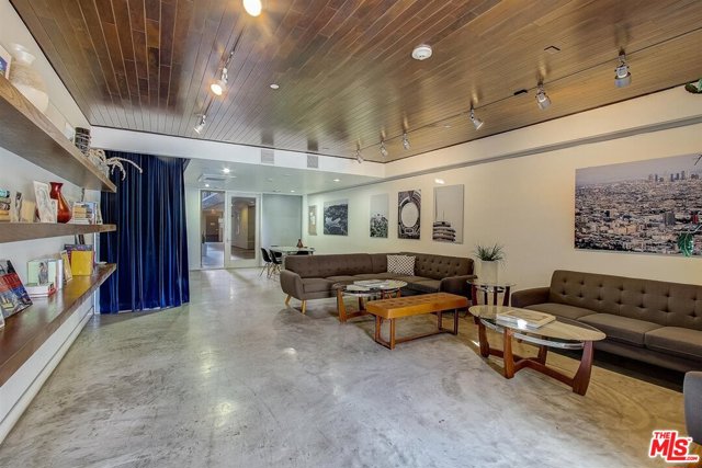2 Bed Home for Sale in Los Angeles, California