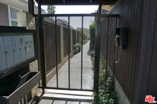 403 ELENA Avenue, Redondo Beach, California 90277, 3 Bedrooms Bedrooms, ,2 BathroomsBathrooms,Residential,Sold,ELENA,18397874