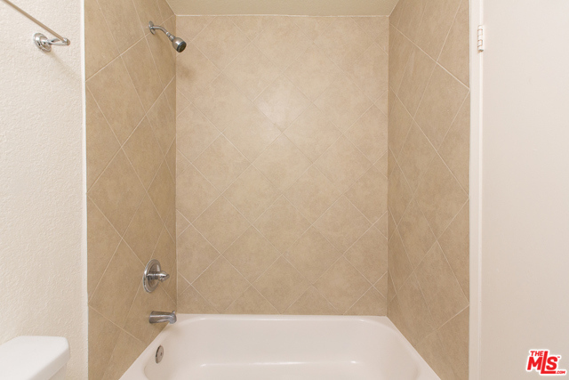 2 Bed Home for Sale in North Hollywood, California