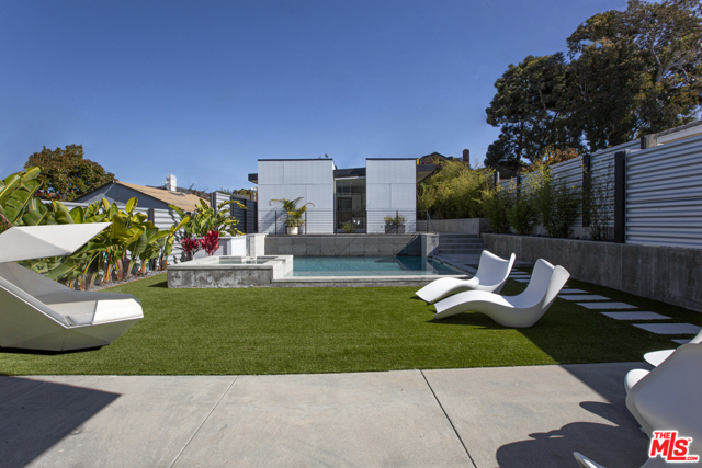 1027 AVENUE A, Redondo Beach, California 90277, 4 Bedrooms Bedrooms, ,5 BathroomsBathrooms,Residential,Sold,AVENUE A,20576054