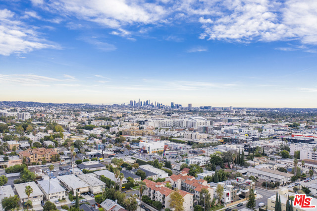 1 Bed Home for Sale in Los Angeles, California