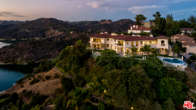 Photo of 1940 BEL AIR Road, Los Angeles, CA 90077