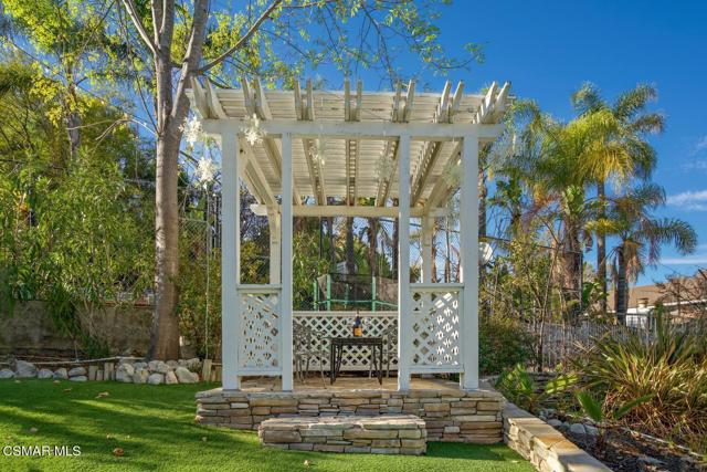5 Bed Home for Sale in Newbury Park, California