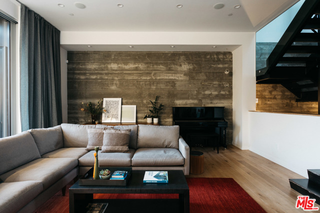 3 Bed Home for Sale in Los Angeles, California