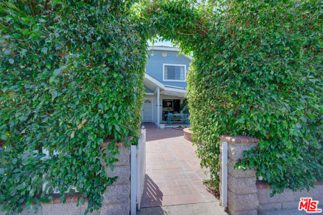 2214 Plant Avenue, Redondo Beach, California 90278, 3 Bedrooms Bedrooms, ,3 BathroomsBathrooms,Residential,Sold,Plant,21702084