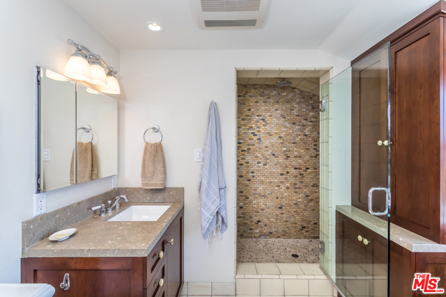 3 Bed Home for Sale in Los Angeles, California