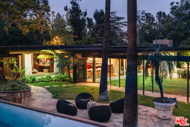 Photo of 14800 CORONA DEL MAR, Pacific Palisades, CA 90272