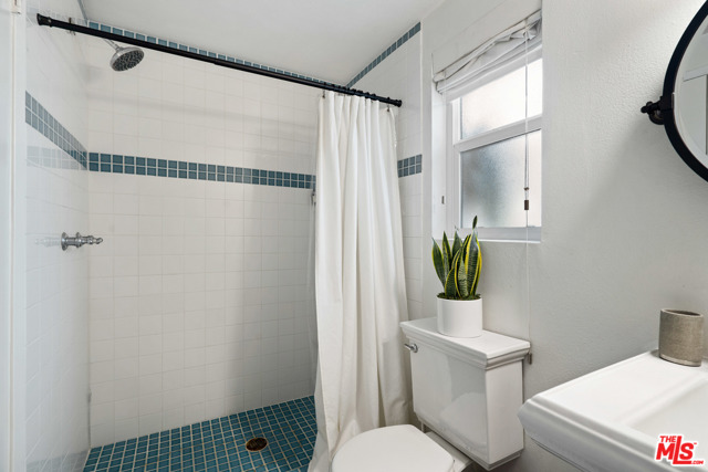 2 Bed Home for Sale in Los Angeles, California