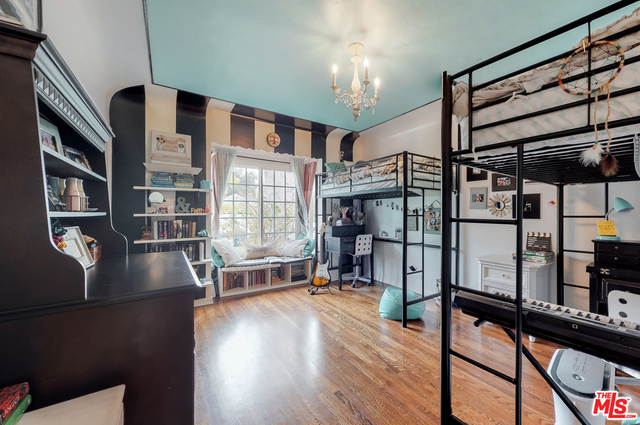 3 Bed Home for Sale in Studio City, California
