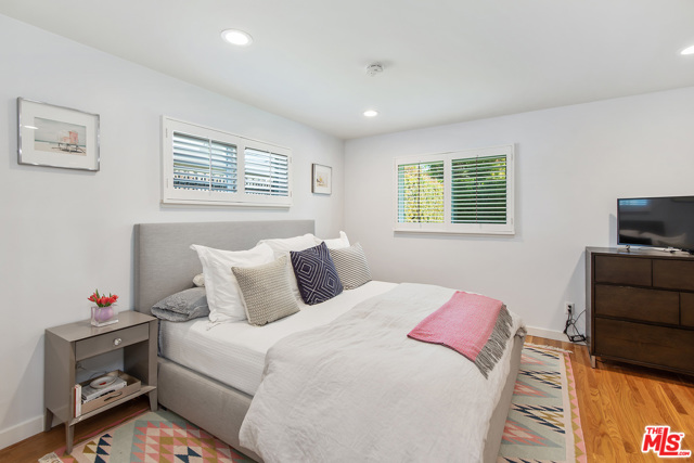 3 Bed Home for Sale in Encino, California