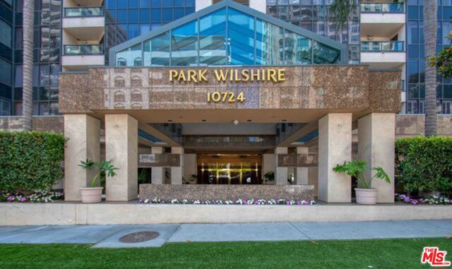 2 Bed Home for Sale in Los Angeles, California