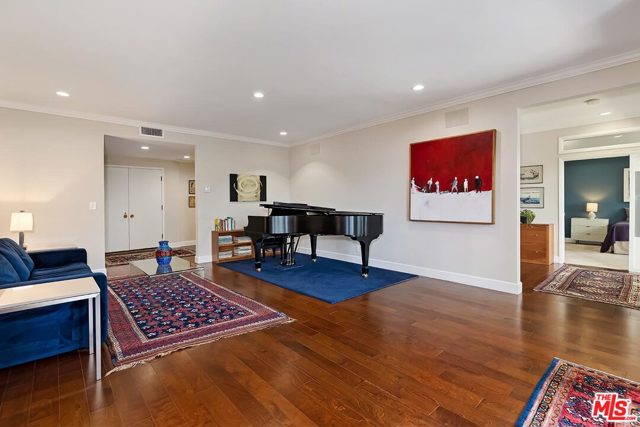 2 Bed Home for Sale in Los Angeles, California