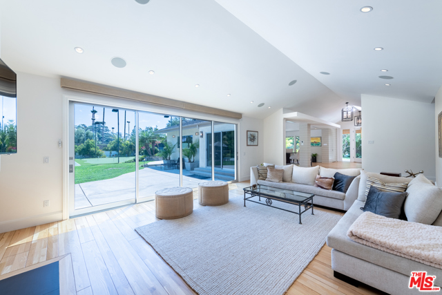 4 Bed Home for Sale in Encino, California