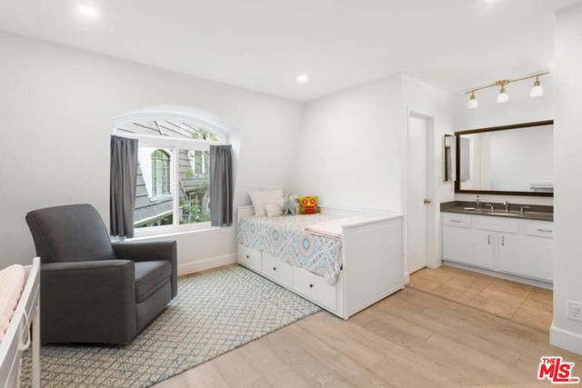 2 Bed Home for Sale in Playa del Rey, California