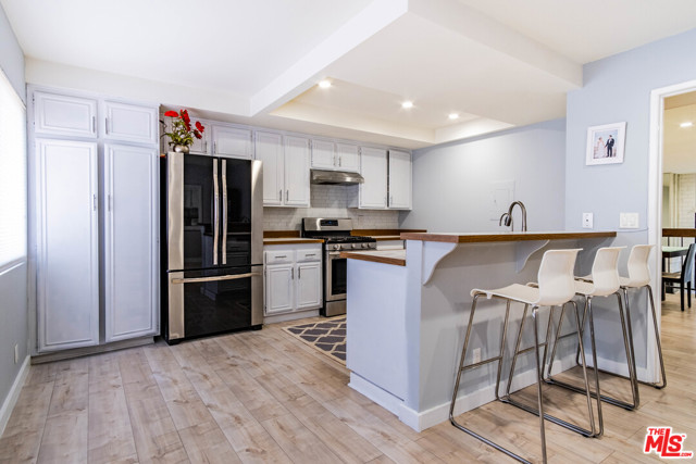2 Bed Home for Sale in Encino, California