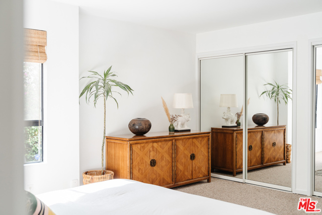 2 Bed Home for Sale in Venice, California