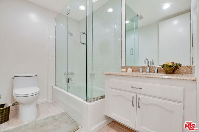 2 Bed Home for Sale in Los Angeles, California