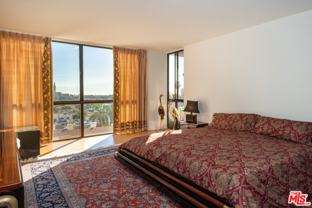 2 Bed Home for Sale in Los Angeles, California
