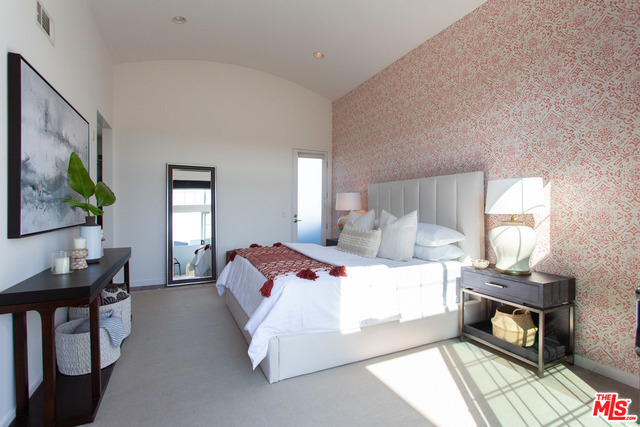3 Bed Home for Sale in Playa Vista, California
