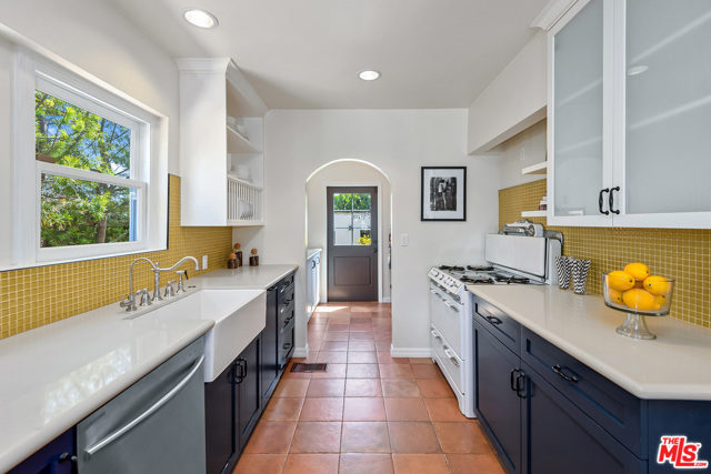 2 Bed Home for Sale in Los Angeles, California