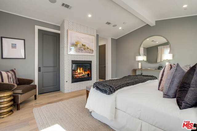 3513 ELM Avenue, Manhattan Beach, California 90266, 5 Bedrooms Bedrooms, ,4 BathroomsBathrooms,Residential,Sold,ELM,19437290