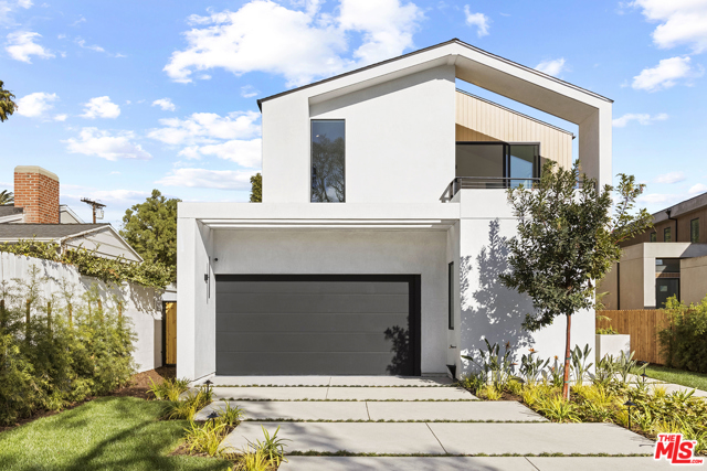5 Bed Home for Sale in Los Angeles, California