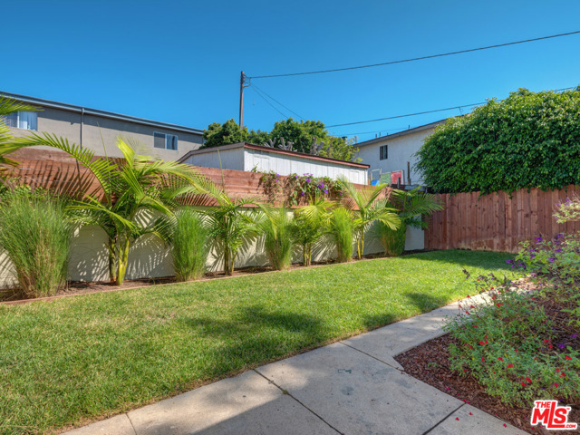 302 Lucia Avenue, Redondo Beach, California 90277, 3 Bedrooms Bedrooms, ,1 BathroomBathrooms,Residential,Sold,Lucia,21679190