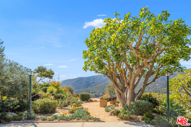 2 Bed Home for Sale in Pacific Palisades, California