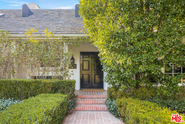 5 Bed Home for Sale in Beverly Hills, California
