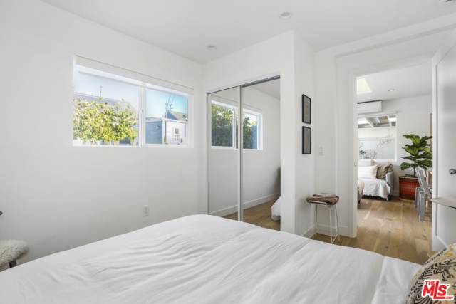 3 Bed Home for Sale in Los Angeles, California