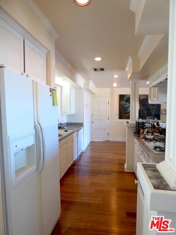3 Bed Home for Sale in Sherman Oaks, California