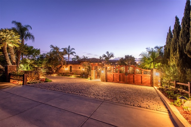 1864 Crest Drive