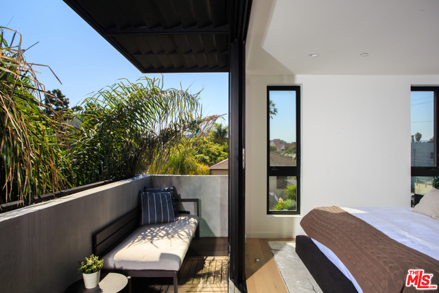 3 Bed Home for Sale in Venice, California