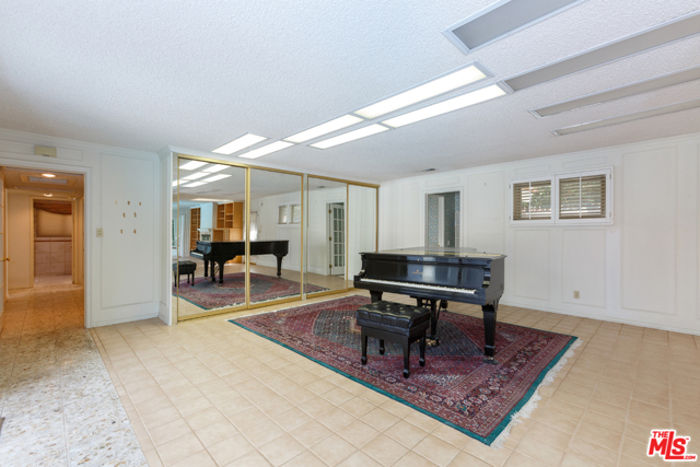 Music Room/Bedroom