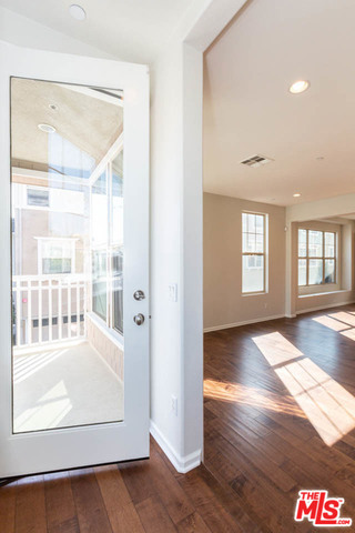 2 Bed Home for Sale in Los Angeles, California