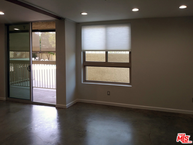 1 Bed Home for Sale in North Hollywood, California