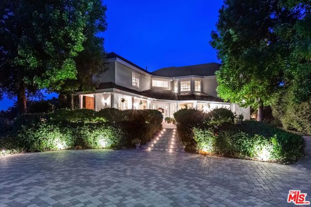 Photo of 427 Long Canyon Road, Bradbury, CA 91008