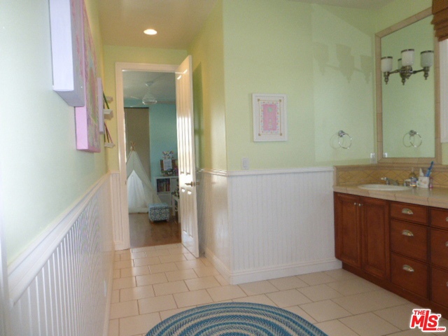 548 21ST Street, Hermosa Beach, California 90254, 5 Bedrooms Bedrooms, ,4 BathroomsBathrooms,Residential,Sold,21ST,18407334