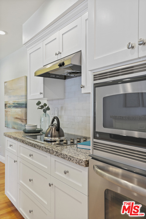 1 Bed Home for Sale in Los Angeles, California