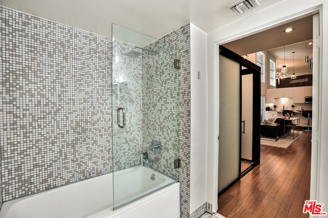 2 Bed Home for Sale in Los Angeles, California