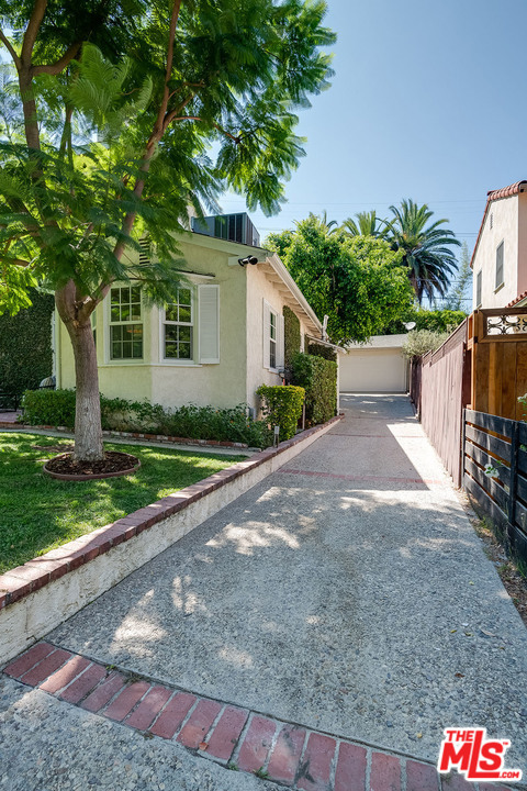 4 Bed Home for Sale in Los Angeles, California