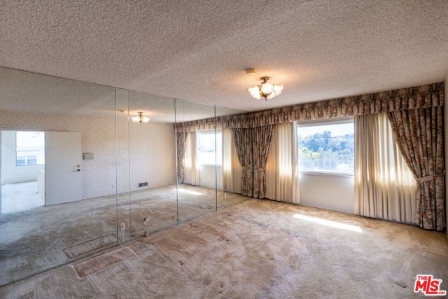 5 Bed Home for Sale in Playa del Rey, California