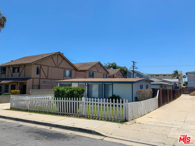 2614 NELSON Avenue, Redondo Beach, California 90278, ,Residential Income,Sold,NELSON,19472106